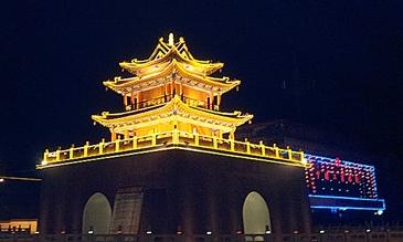 夜幕下的鼓楼