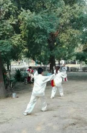 太极剑 吴鹏程摄影作品