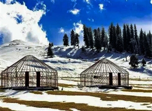 天山秋雪 何建民摄影作品