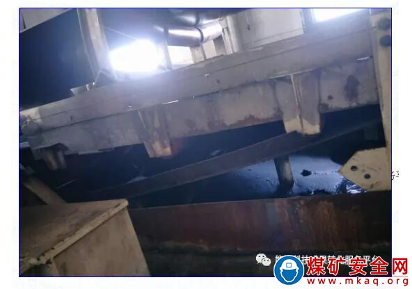 波浪型皮带输送机带面清扫装置