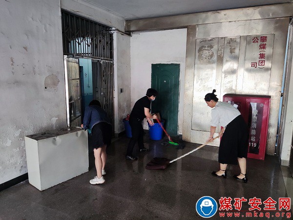 物产公司攀煤工程建设分公司开展“创文”环境卫生大整治活动