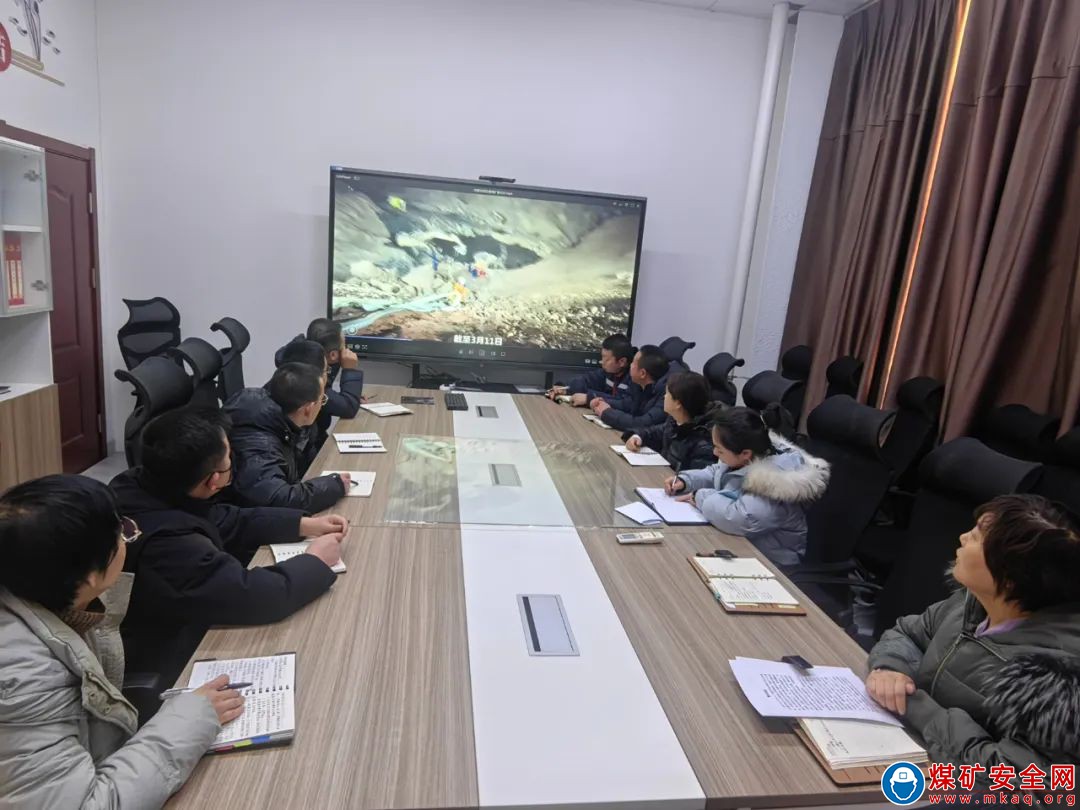 陕西中能煤田有限公司：采购供应部组织开展安全事故警示教育会