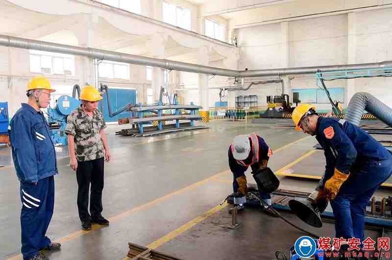 山东能源兴隆庄煤矿强化班组建设筑牢发展根基