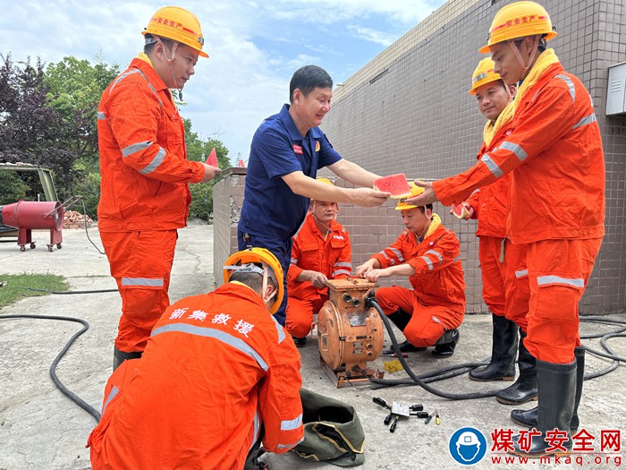 中煤新集公司救护大队：送清凉慰问暖人心 凝心聚力鼓干劲